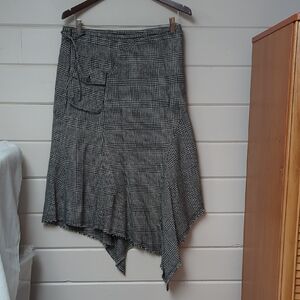 Elegant Asymmetrical Black and Gray Skirt (Half Lined)